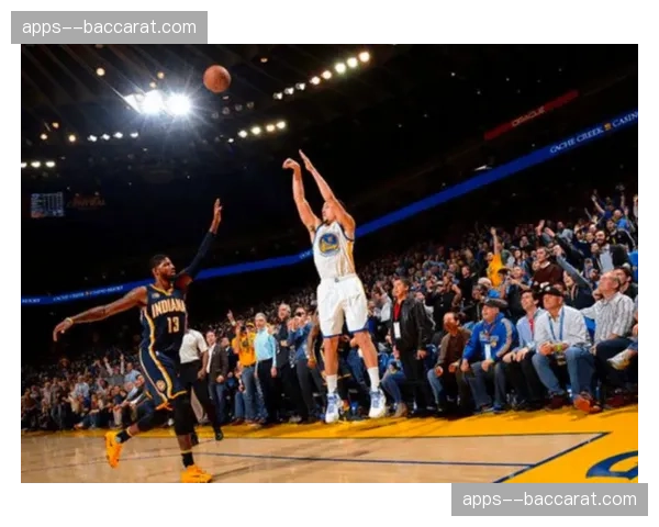 火箭防守端针对性布置，汤普森奥科吉双锁限制马克西效率